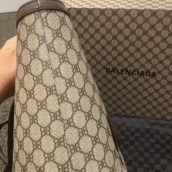 GUCCI X BALENCIAGA
BB Supreme The Hacker Project Medium Ophidia Tote - Picture 5 of 7